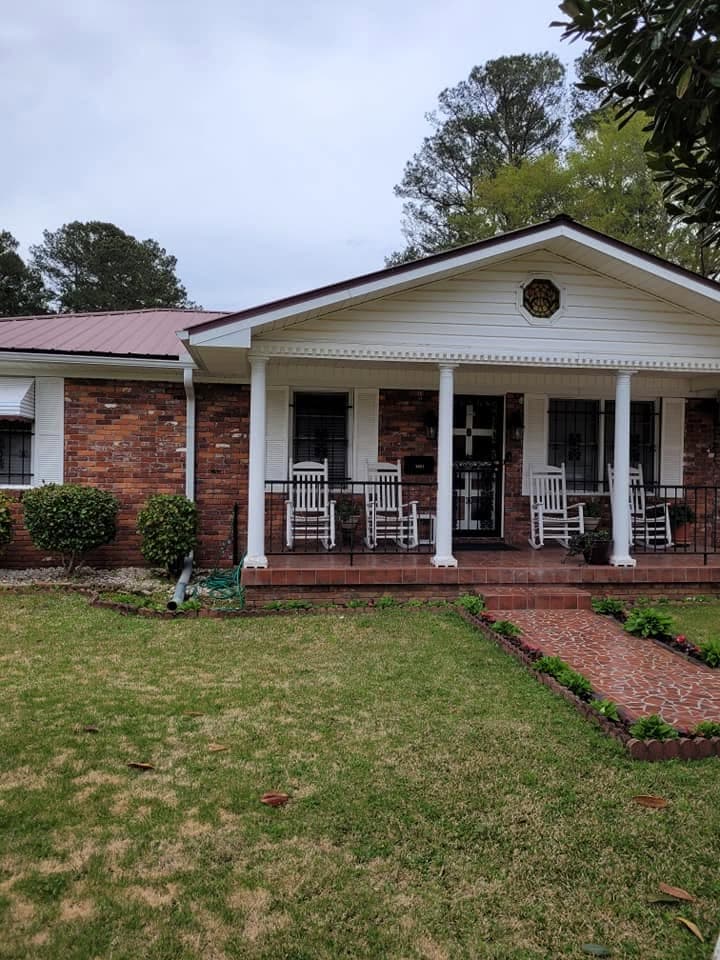 Cleaned brick porch and columns in Valley, AL